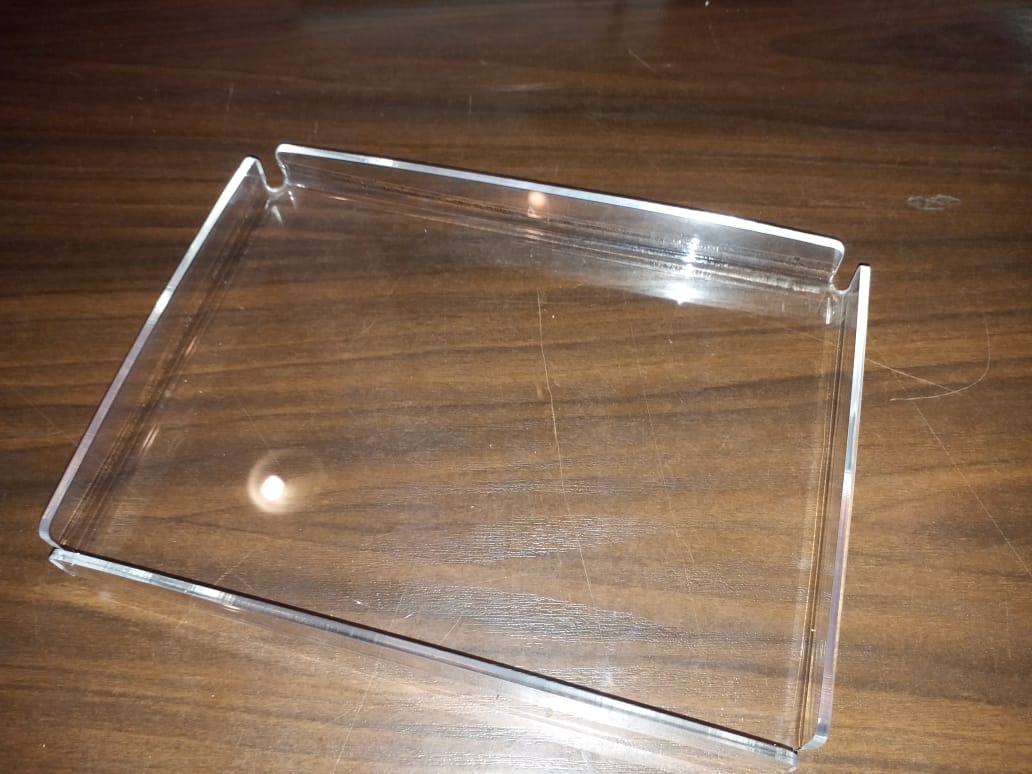 Clear acrylic amenities tray